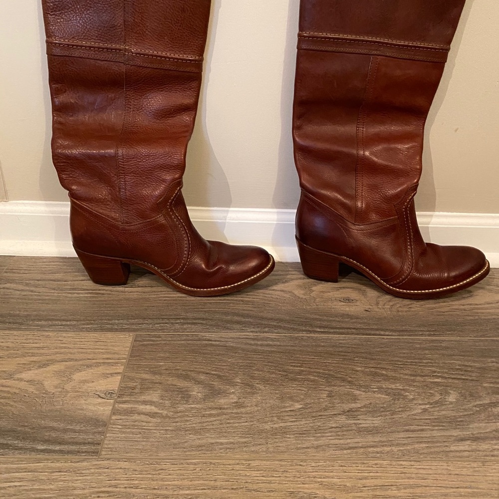 Frye Jane Brown boots